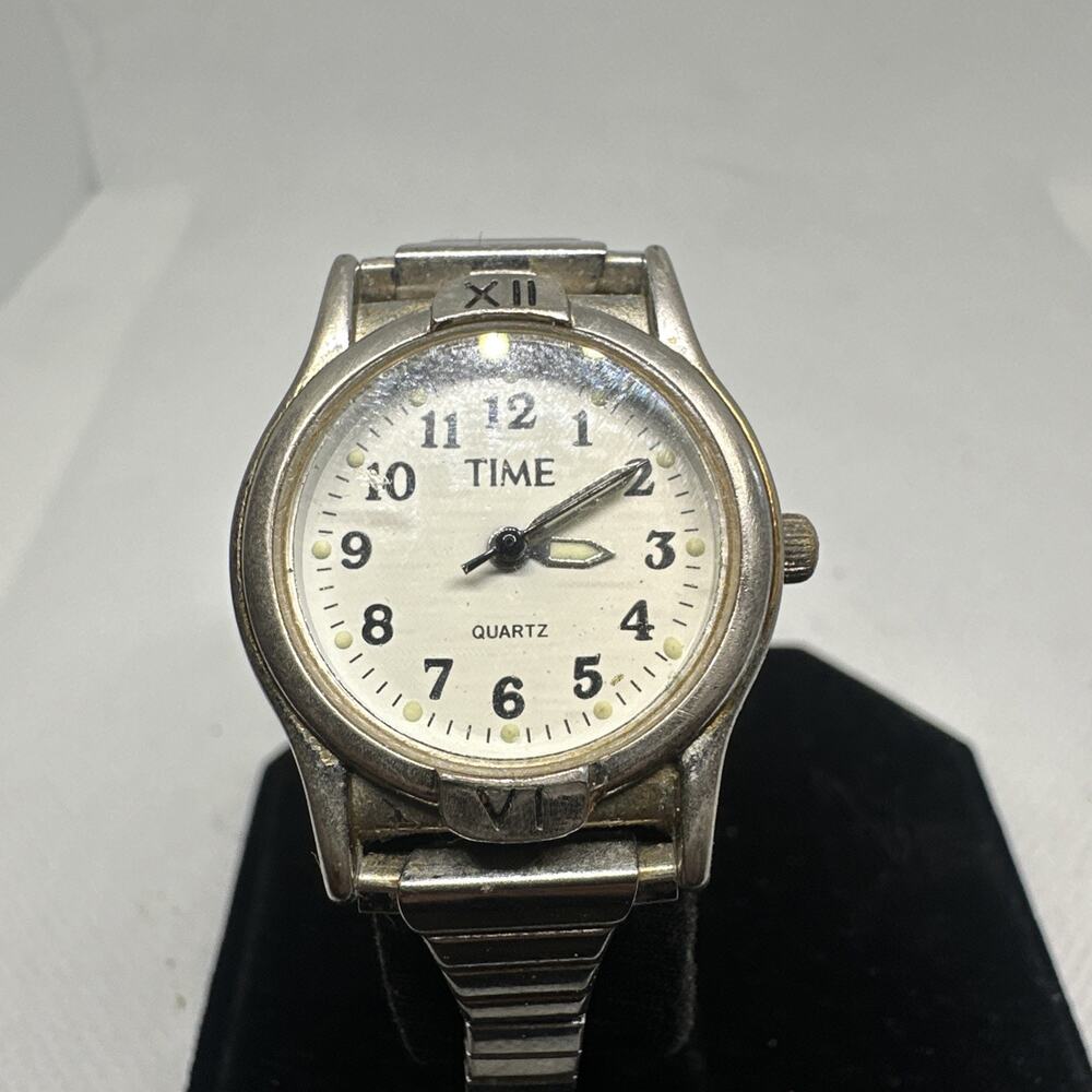 Time Unisex Watch Silver Stretch Band Analog Quartz Water Resistant Glow in Dark